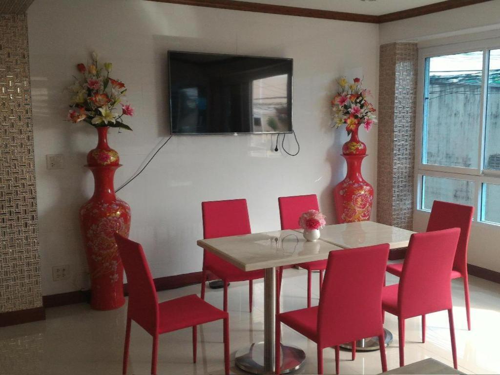 V-House Hotel Trang Exterior foto