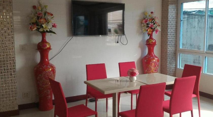 V-House Hotel Trang Exterior foto