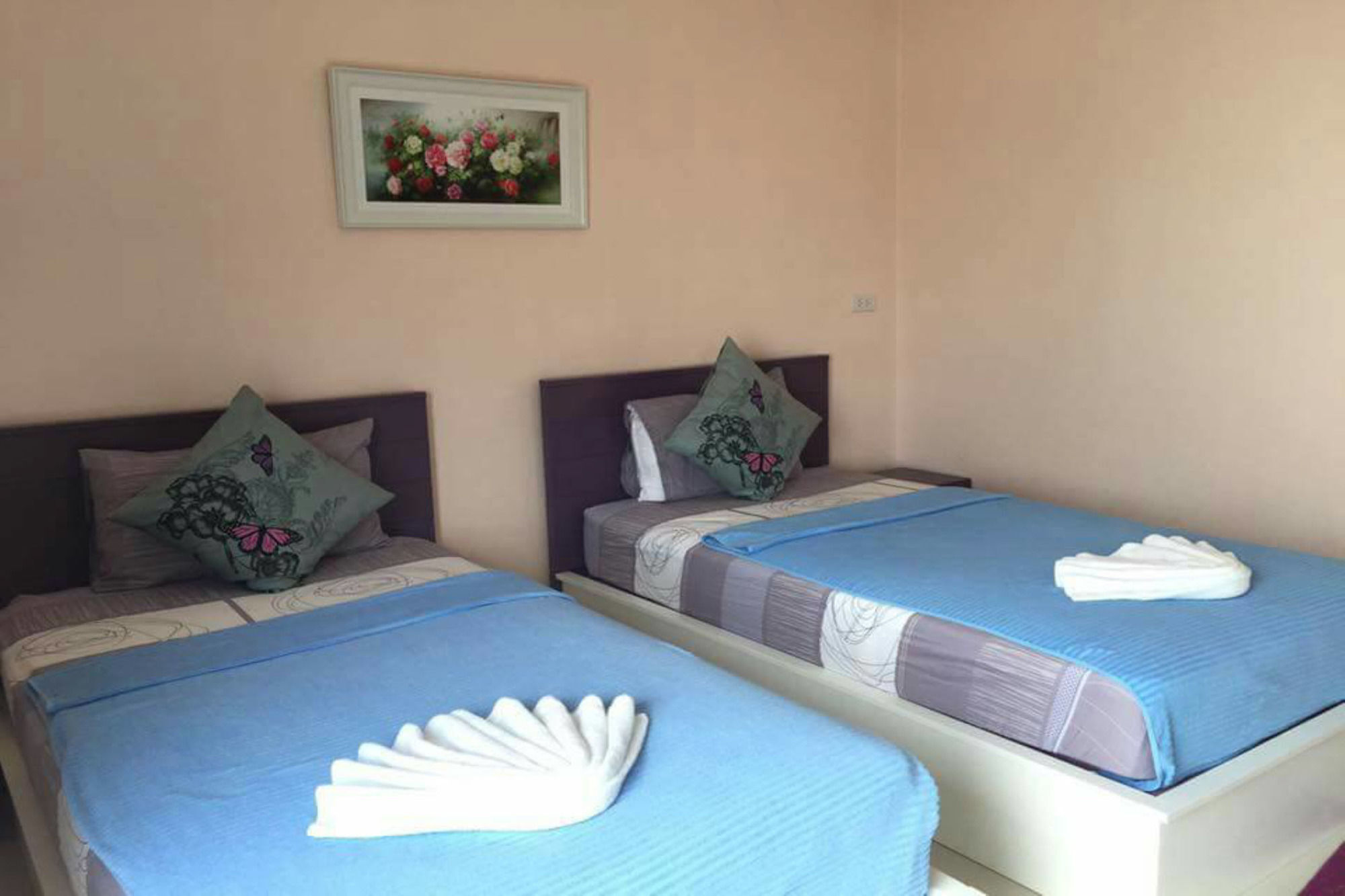 V-House Hotel Trang Exterior foto